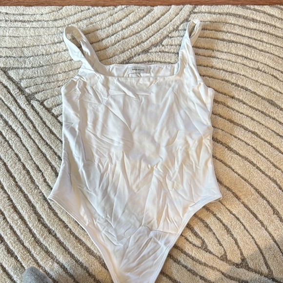 NWOT aritzia babton bodysuit - Picture 3 of 4